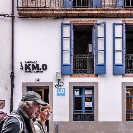 Santiago Km-0 Albergue *