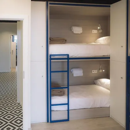 Santiago Km-0 Hostal *