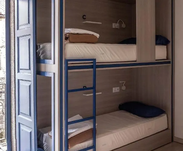 Santiago Km-0 ホステル *